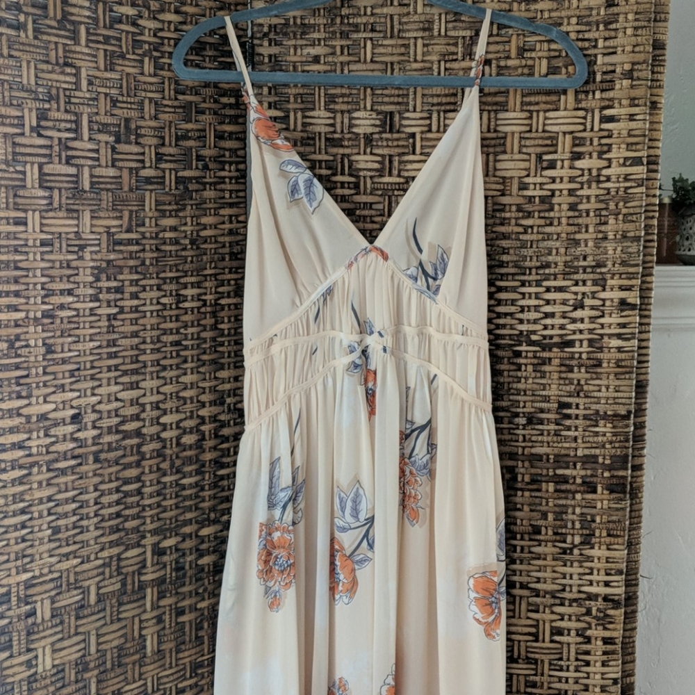 Astr the label midi floral dress